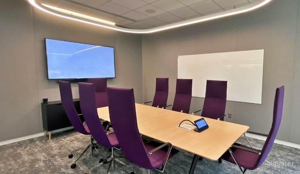 Executive Boardroom for 10 Guests Photo 2