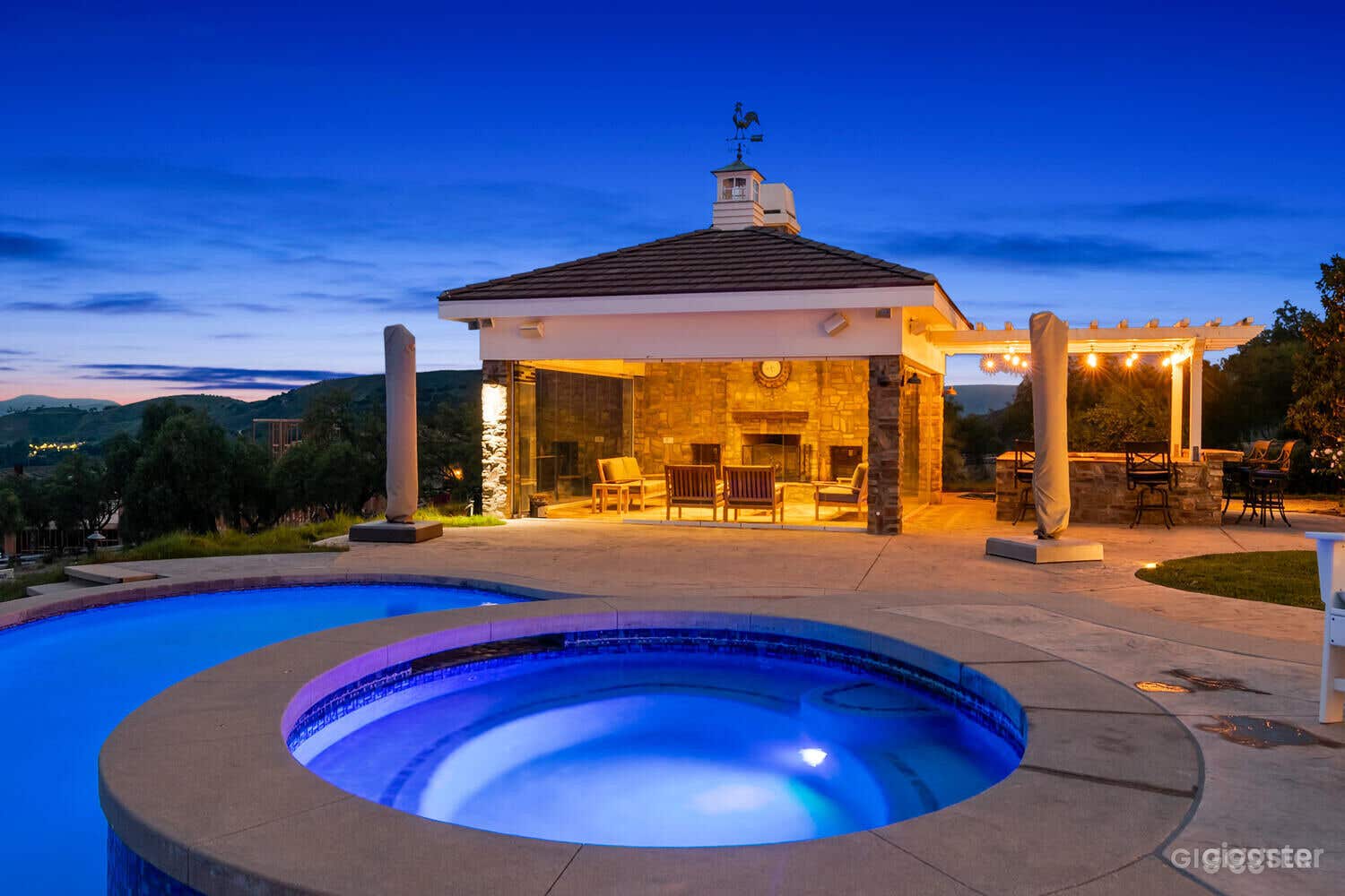 Poolside Blank Canvas Haven Photo 2