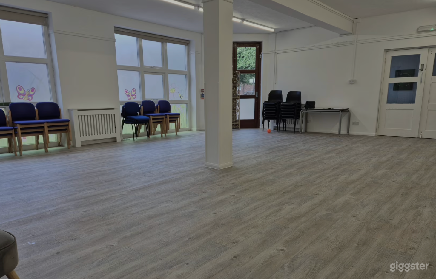 Modern and Spacious Main Hall and Room Combined Photo 4