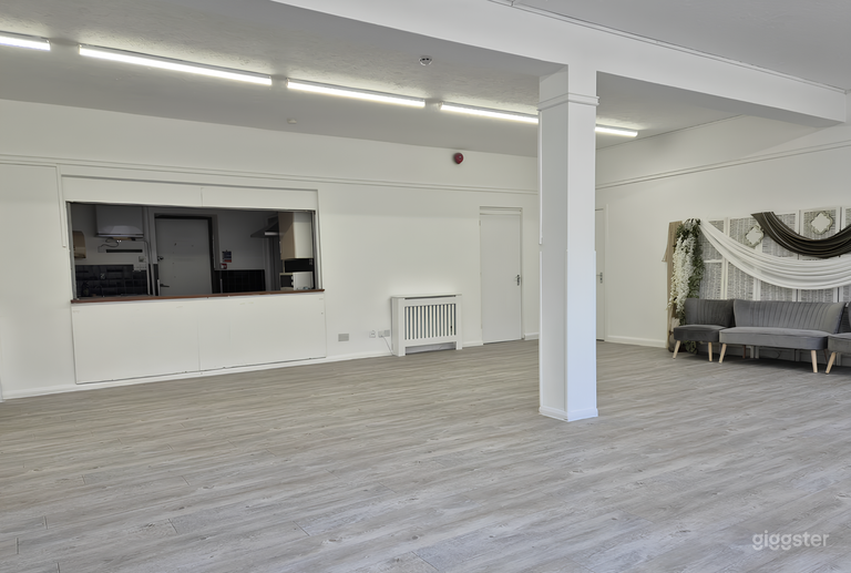  Salón Principal Moderno y Espacioso y Sala Combinados 