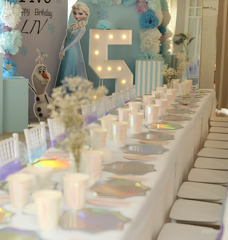  Salón Principal Moderno y Espacioso y Sala Combinados 