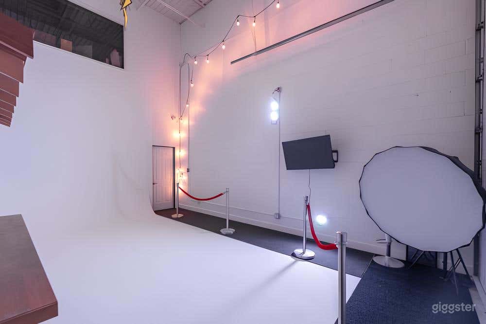 Film Studio - Cyclorama Photo 3