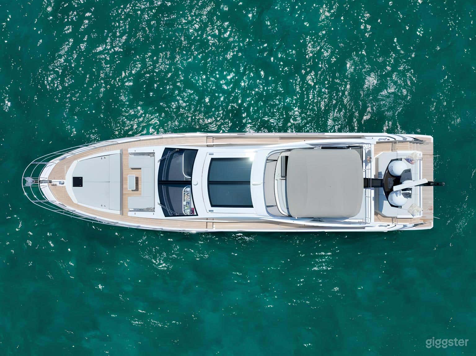 70" Azimut (7S)  Yacht Photo 3