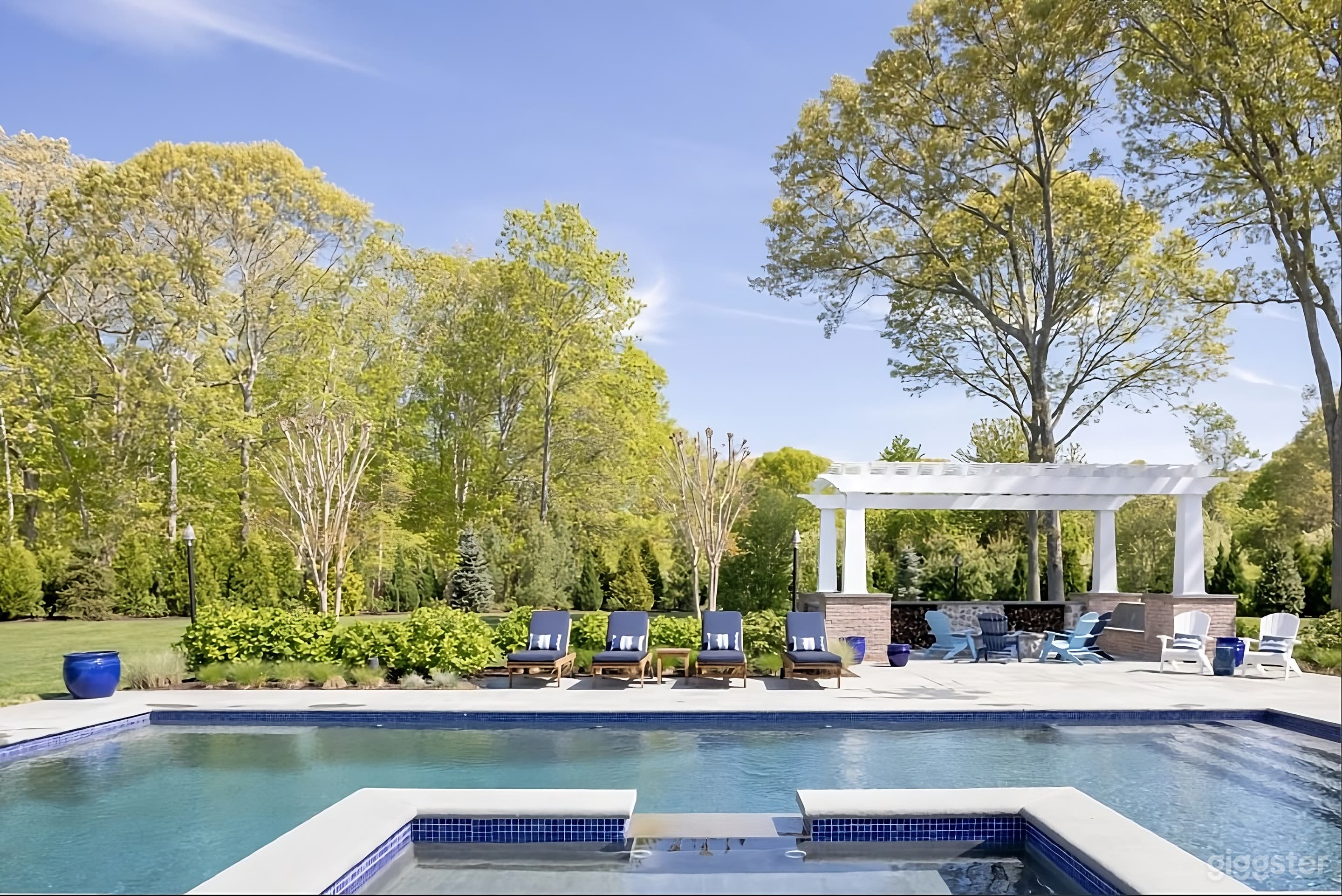 Elegant Southold Backyard Photo 2