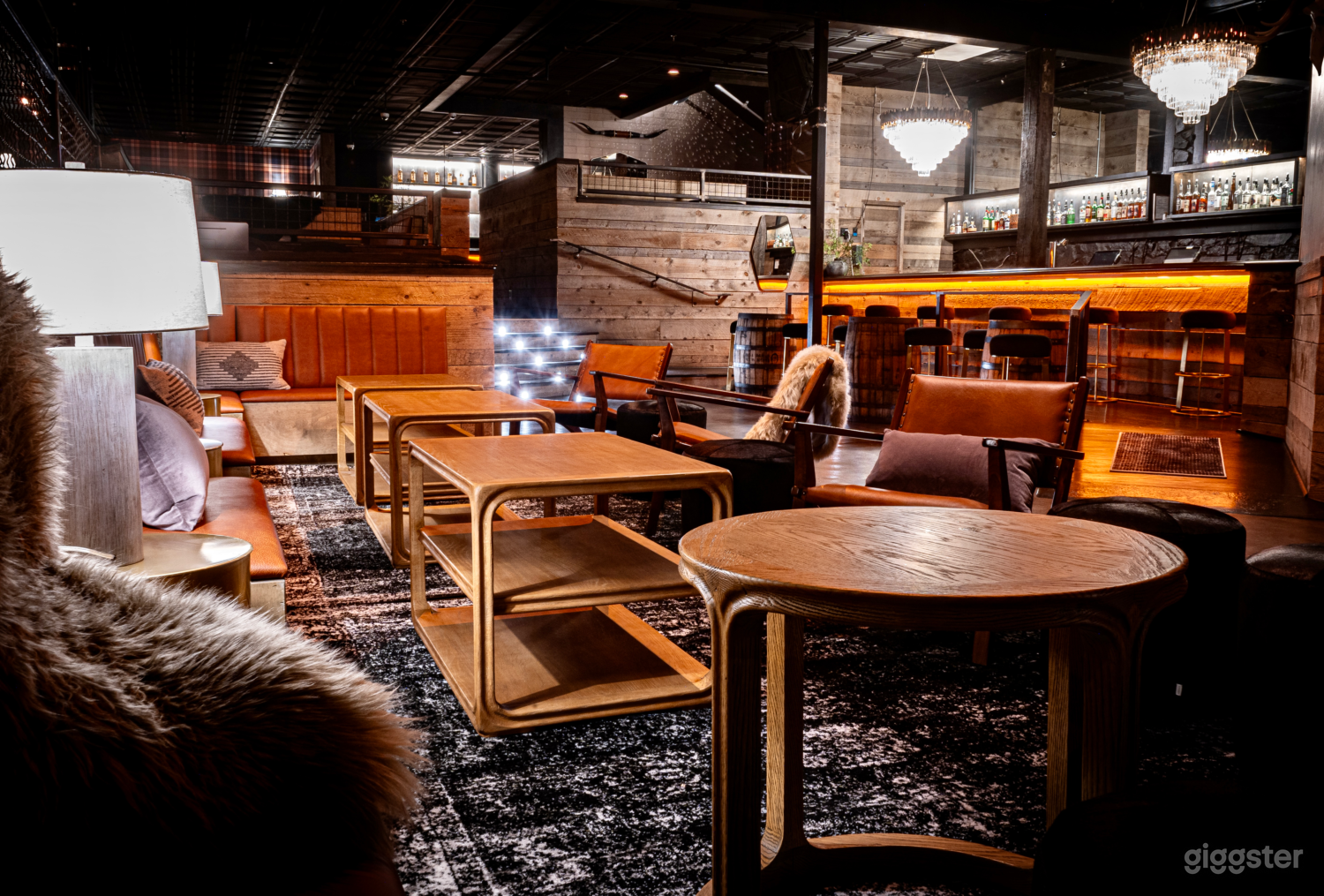 Premiere Park City Bar Lounge Photo 4