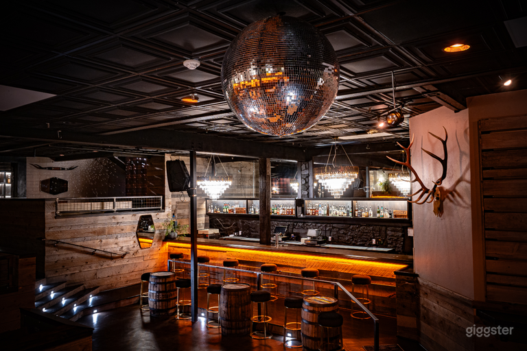  Premiere Park City Bar Lounge 