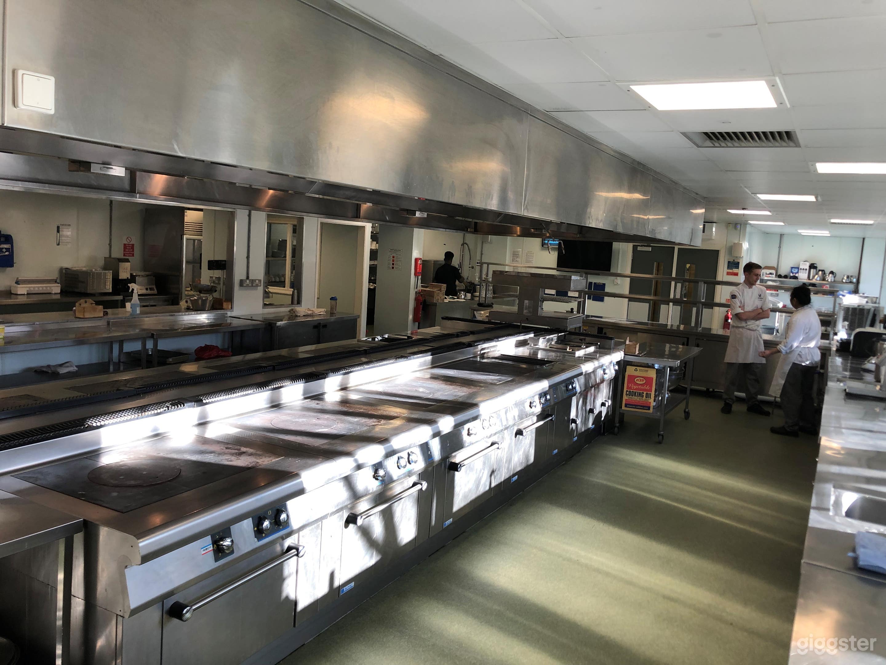 Pillars Kitchen  Photo 2