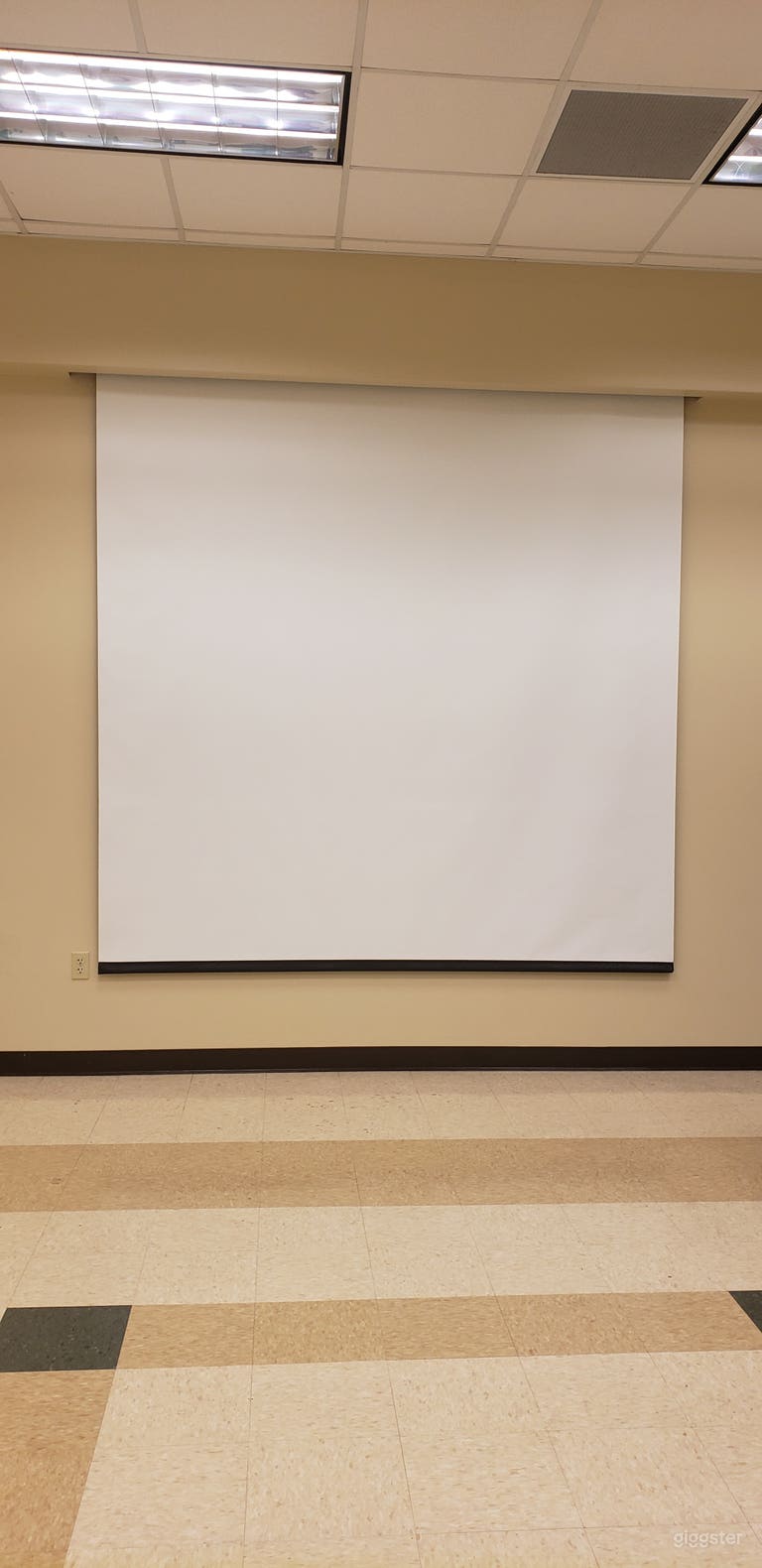  Spacious Library Meeting Room for 100 people in Baker Branch 