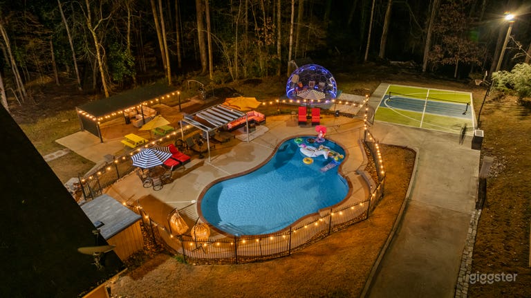  Luxury 2 acres Estate Pool, Sauna, BasketBall/Pickleball,Gym 