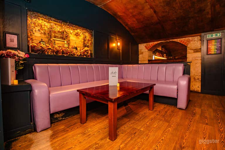  The Vaulted Bar - Function & Filming Venue 