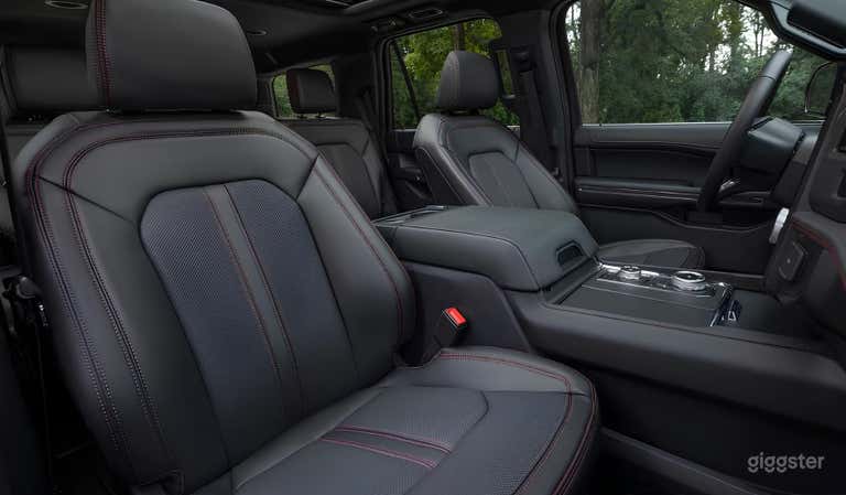   Ford Expedition Max SUV 63 64 68 