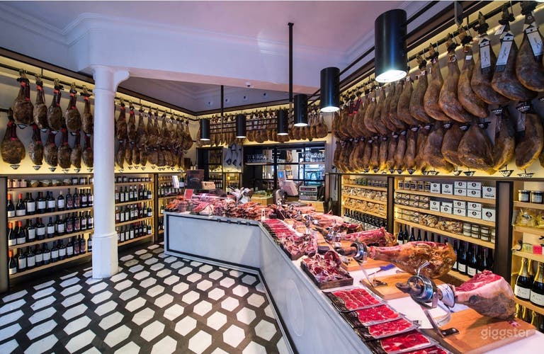  Traditioneller Iberico & Weinladen 