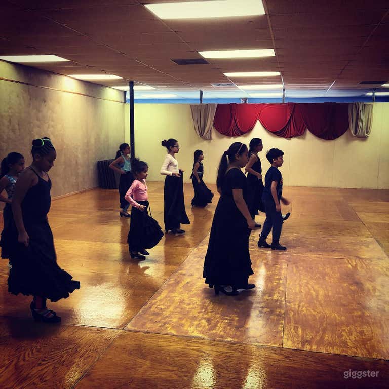  San Antonio's Glamorous Dance Studio B 