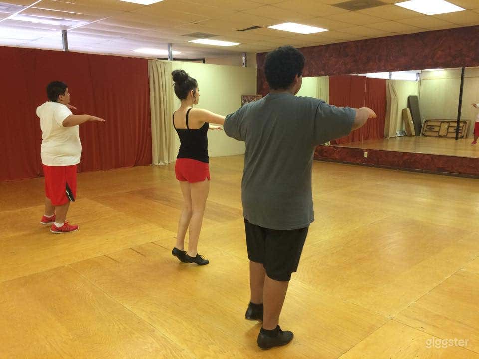 San Antonio's Glamorous Dance Studio B Photo 2