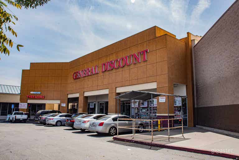  Gran Tienda de Descuentos en Compton 