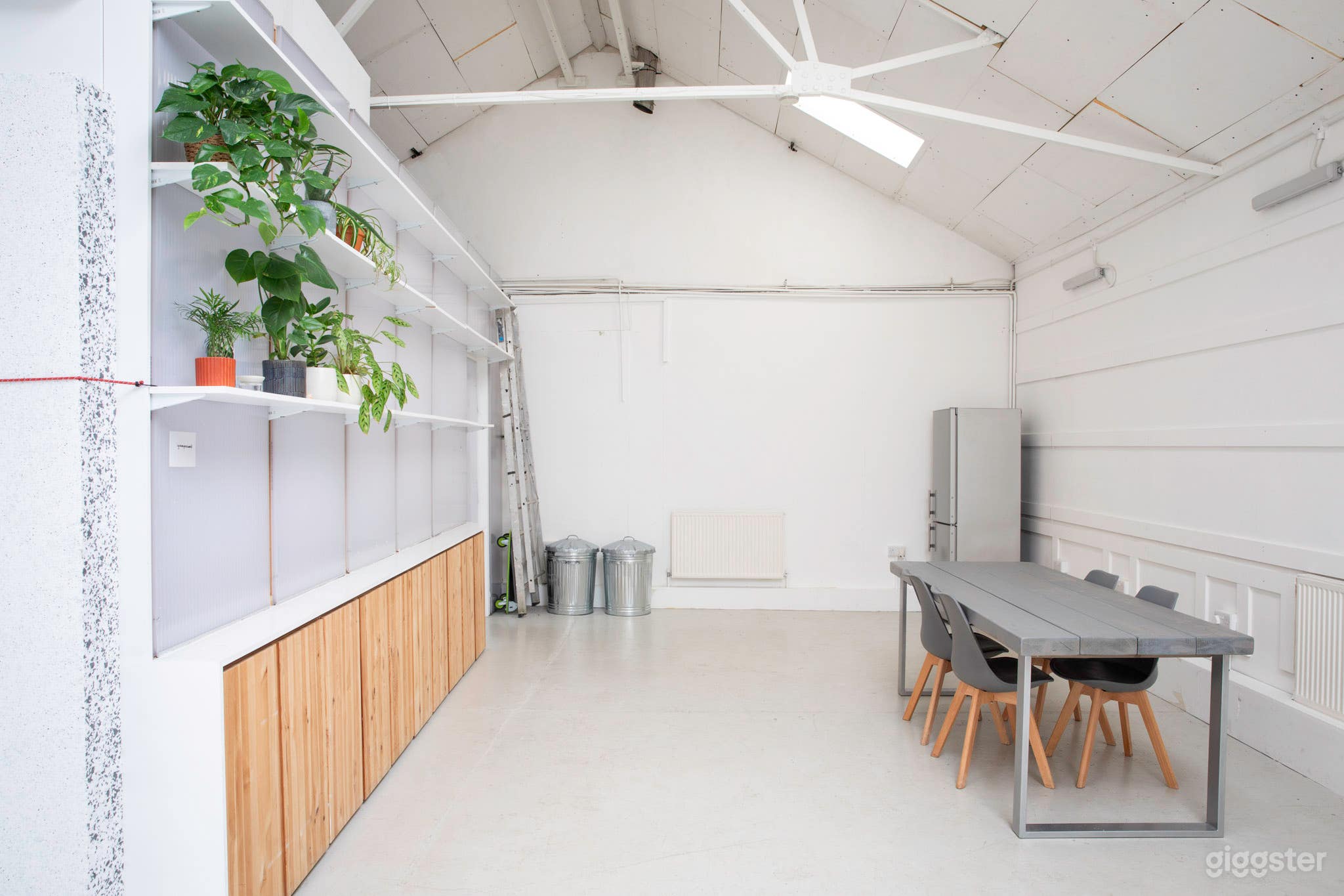 Bright and Airy Photography/Video Studio in Brixton Photo 3