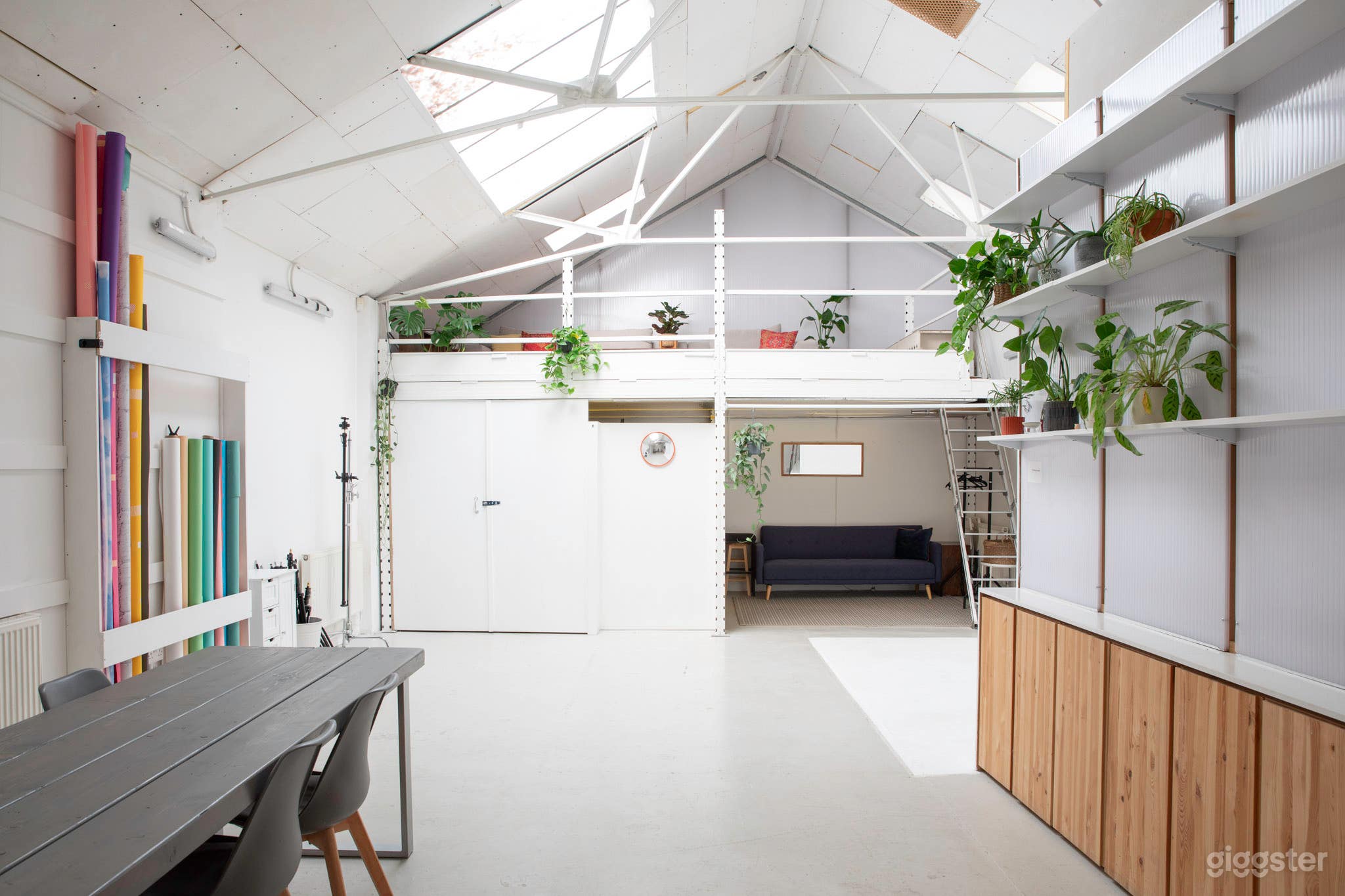 Bright and Airy Photography/Video Studio in Brixton Photo 1