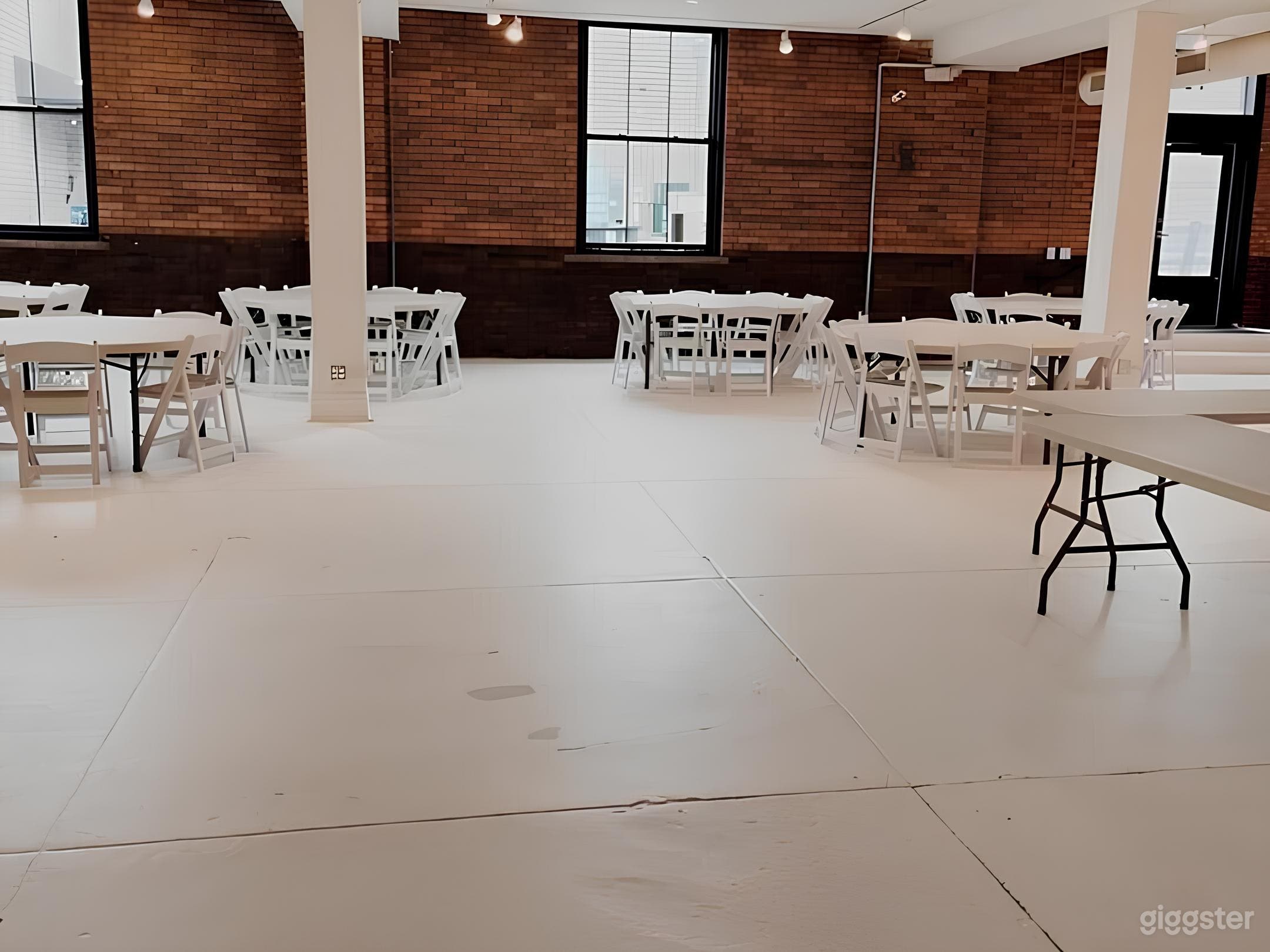 Downtown Elegant Event Studio Photo 3