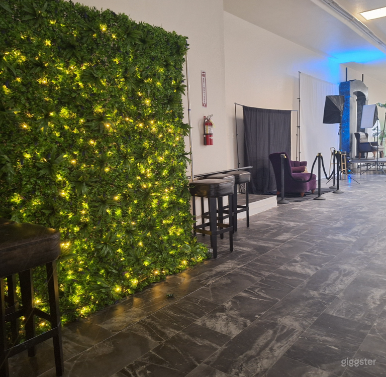  Multi use community event space and multi-set Film photo set 