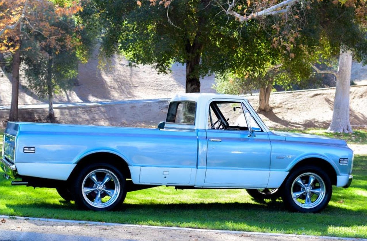 Classic 1972 Blue Chevrolet Photo 2