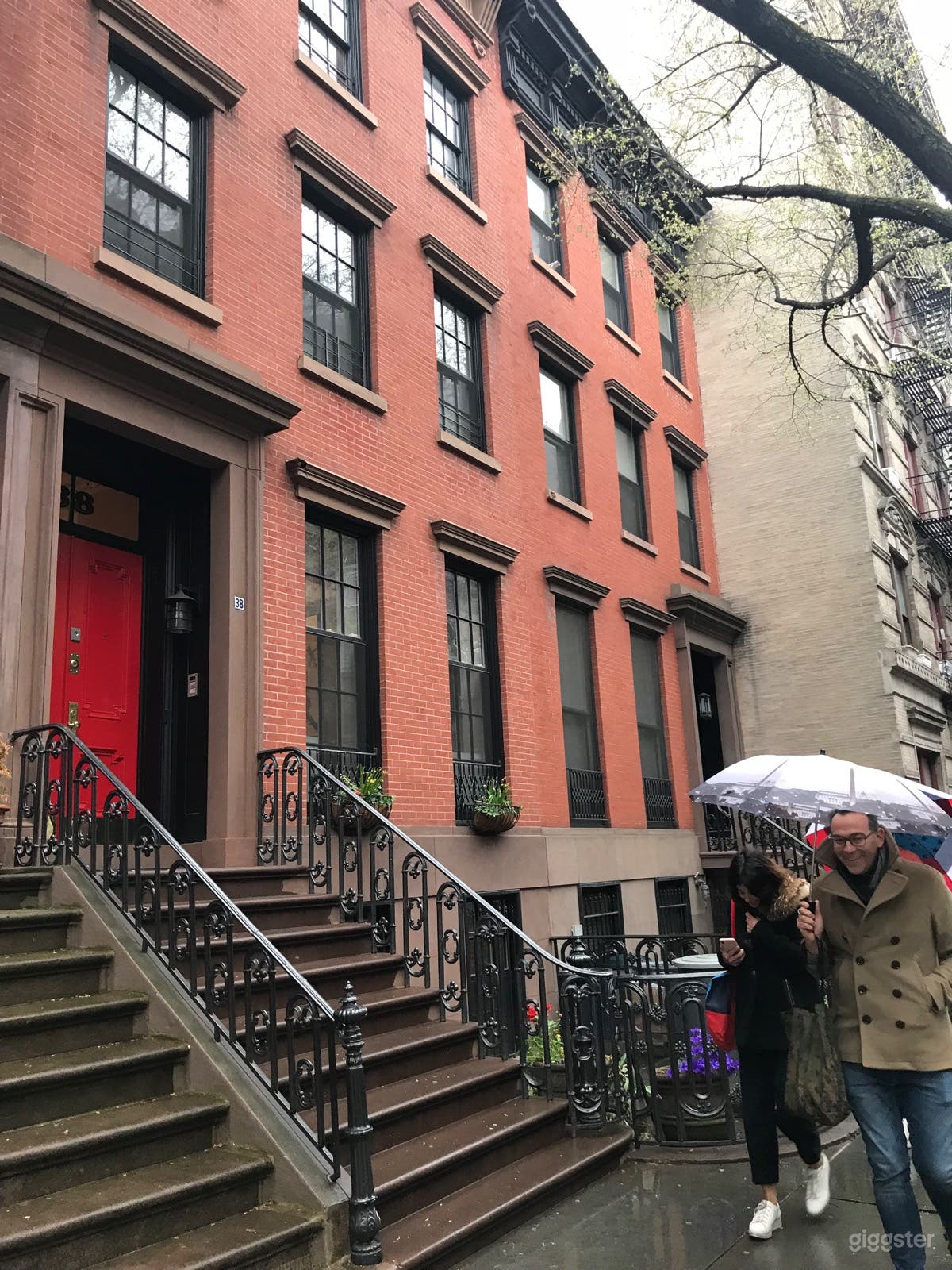 Classic West Village Brownstone with charming front stoop Photo 4
