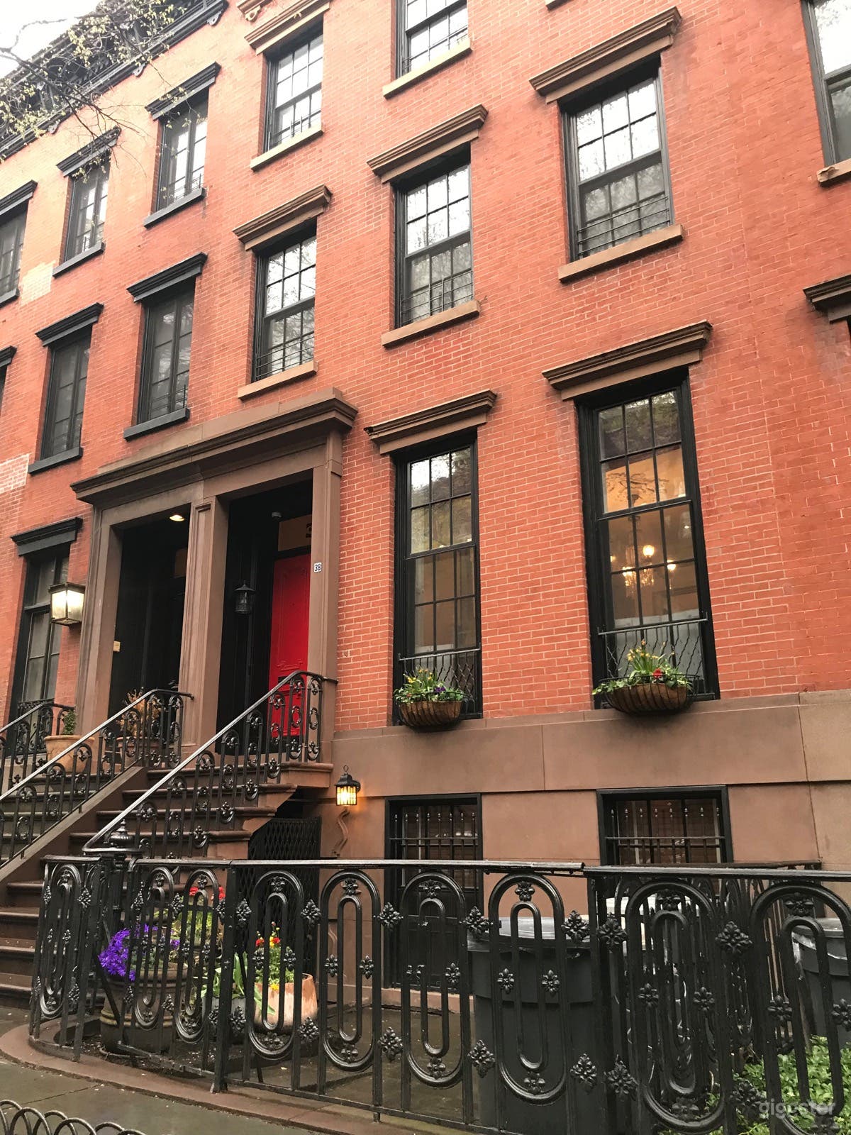 Classic West Village Brownstone with charming front stoop Photo 2