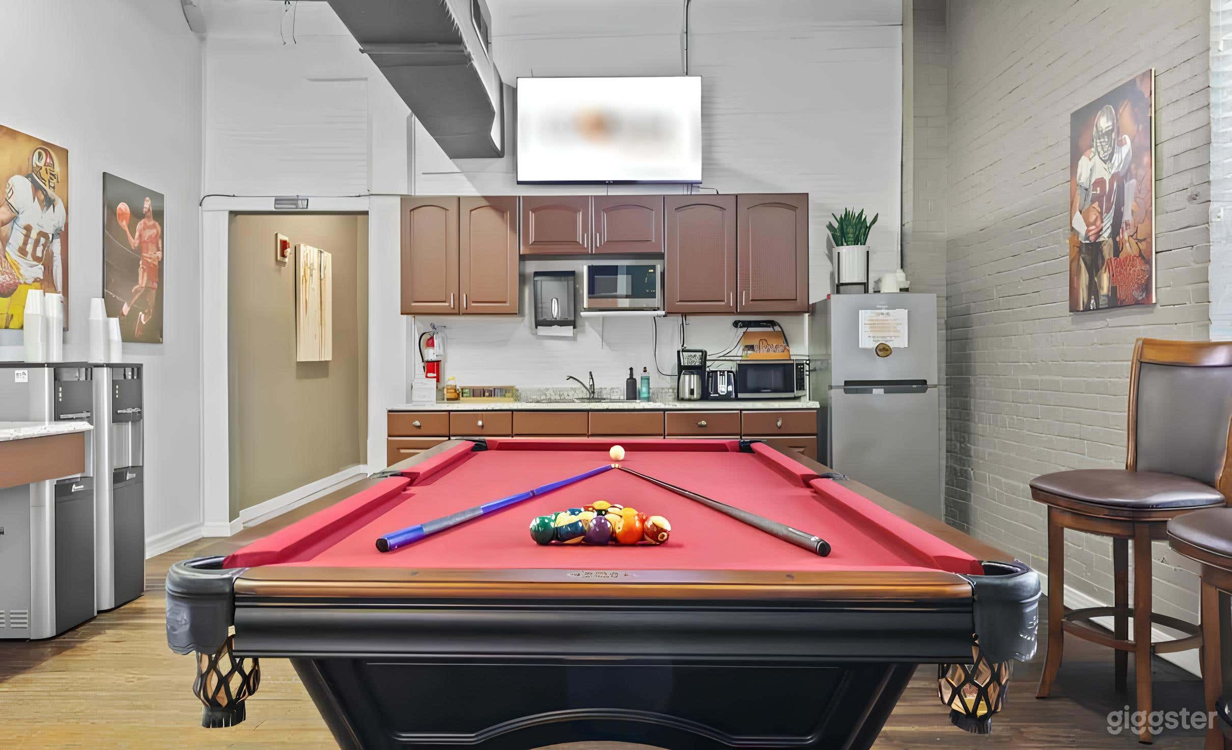 Conference Room for 12 in Vibrant Industrial Building Photo 4