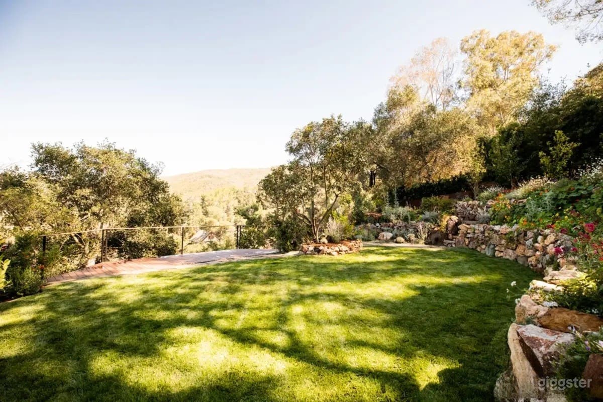 Topanga Canyon Garden Backyard Photo 4