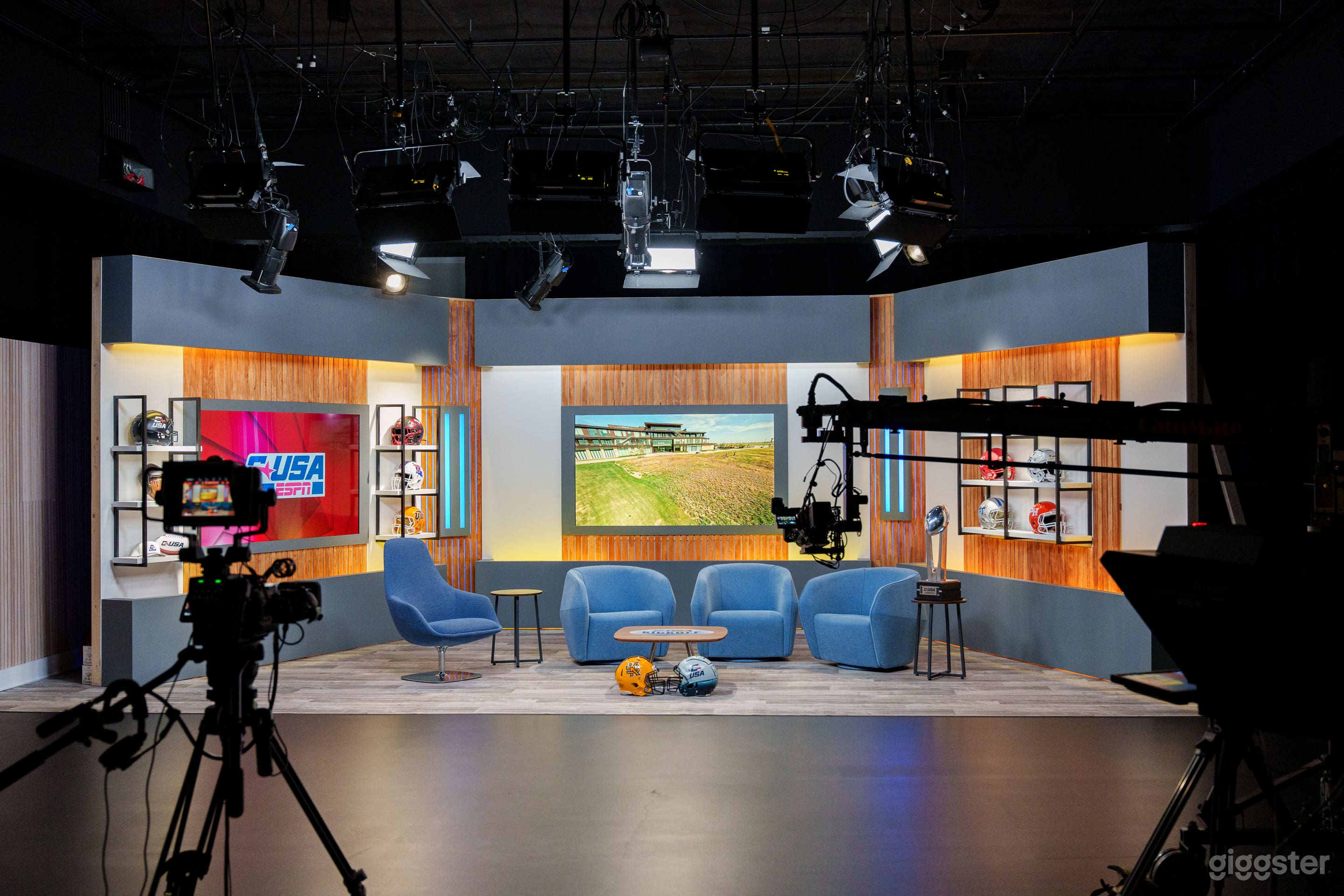 3,000 sq ft Video/TV Production Studio in Frisco Photo 1