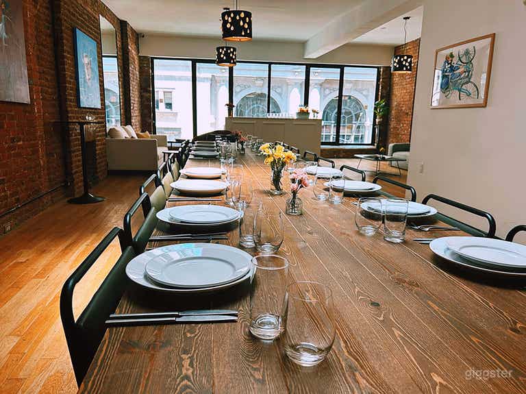  Kitchen & Rooftop Lounge at LOFT39 