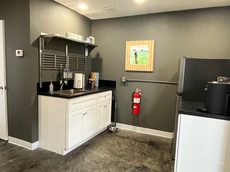  Kitchenette 