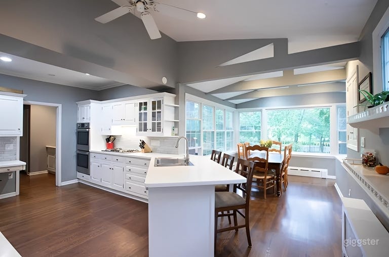  Picture Perfect Suburban Home  