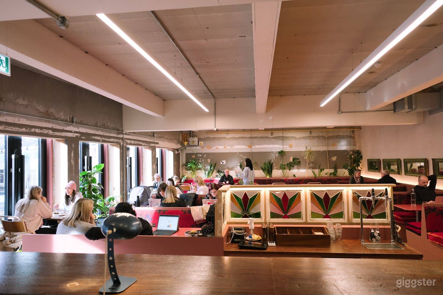 Restaurant and Cafe Space in Sutton  Photo 3