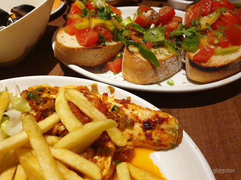  Warm and Inviting Indian Restaurant in Edinburgh 