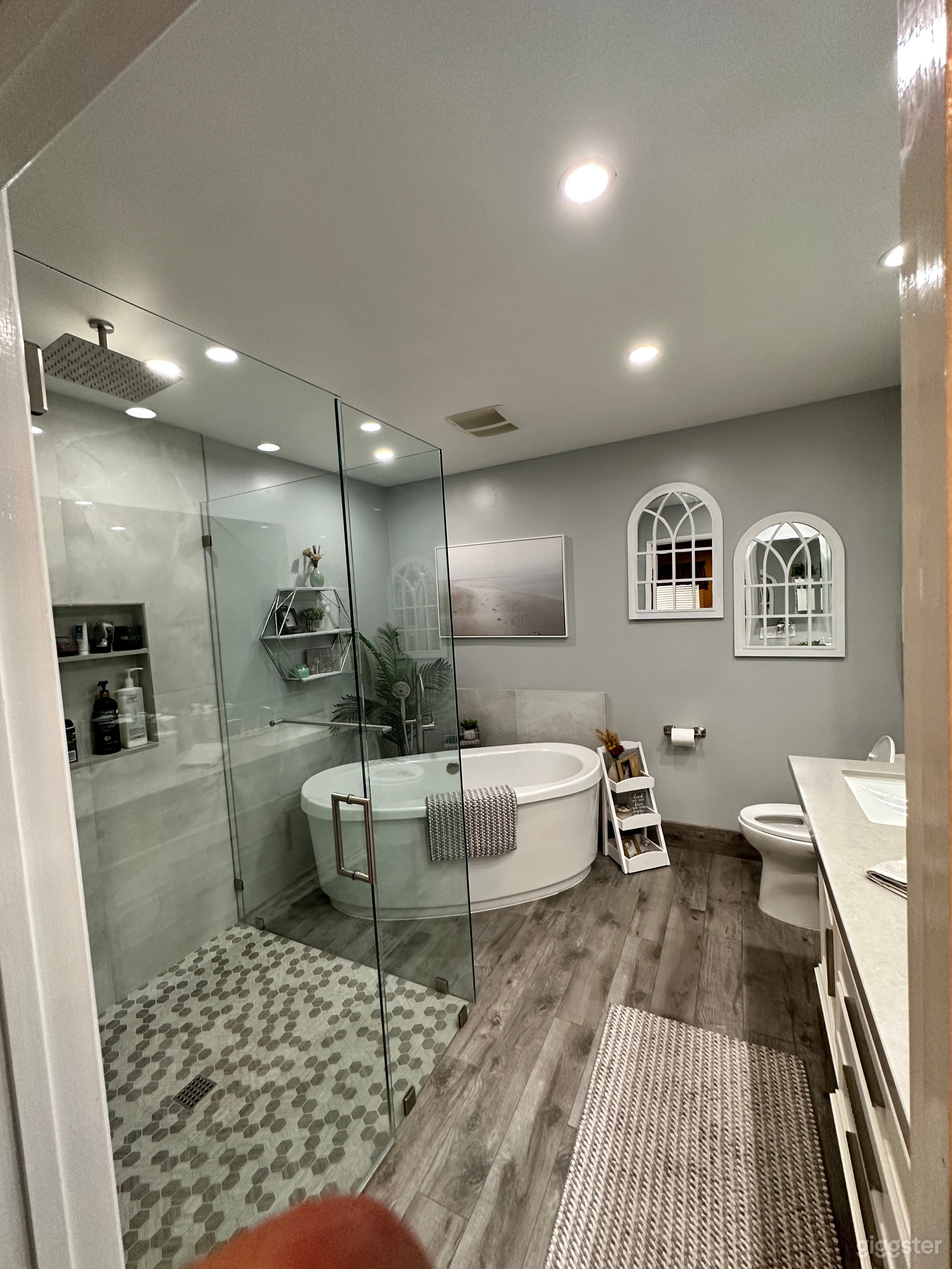 1961 Home Fully Remodeled in Simi Valley Photo 4