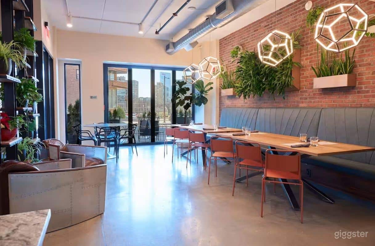 Chic, Cozy Cafe in a Boutique Hotel Photo 1