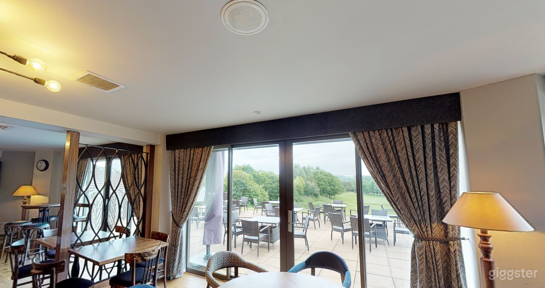 Terrace Bar with Amazing Views Photo 4