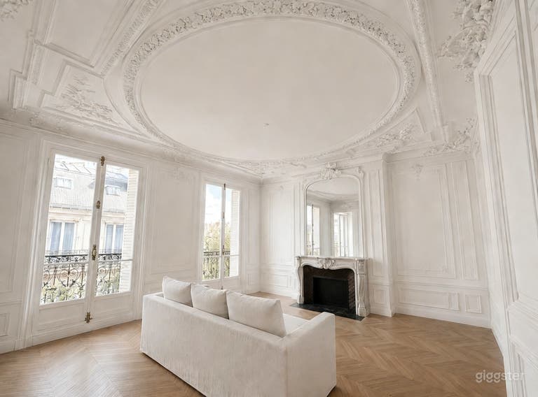  Beautiful 100 m² Haussmannian Apartment 