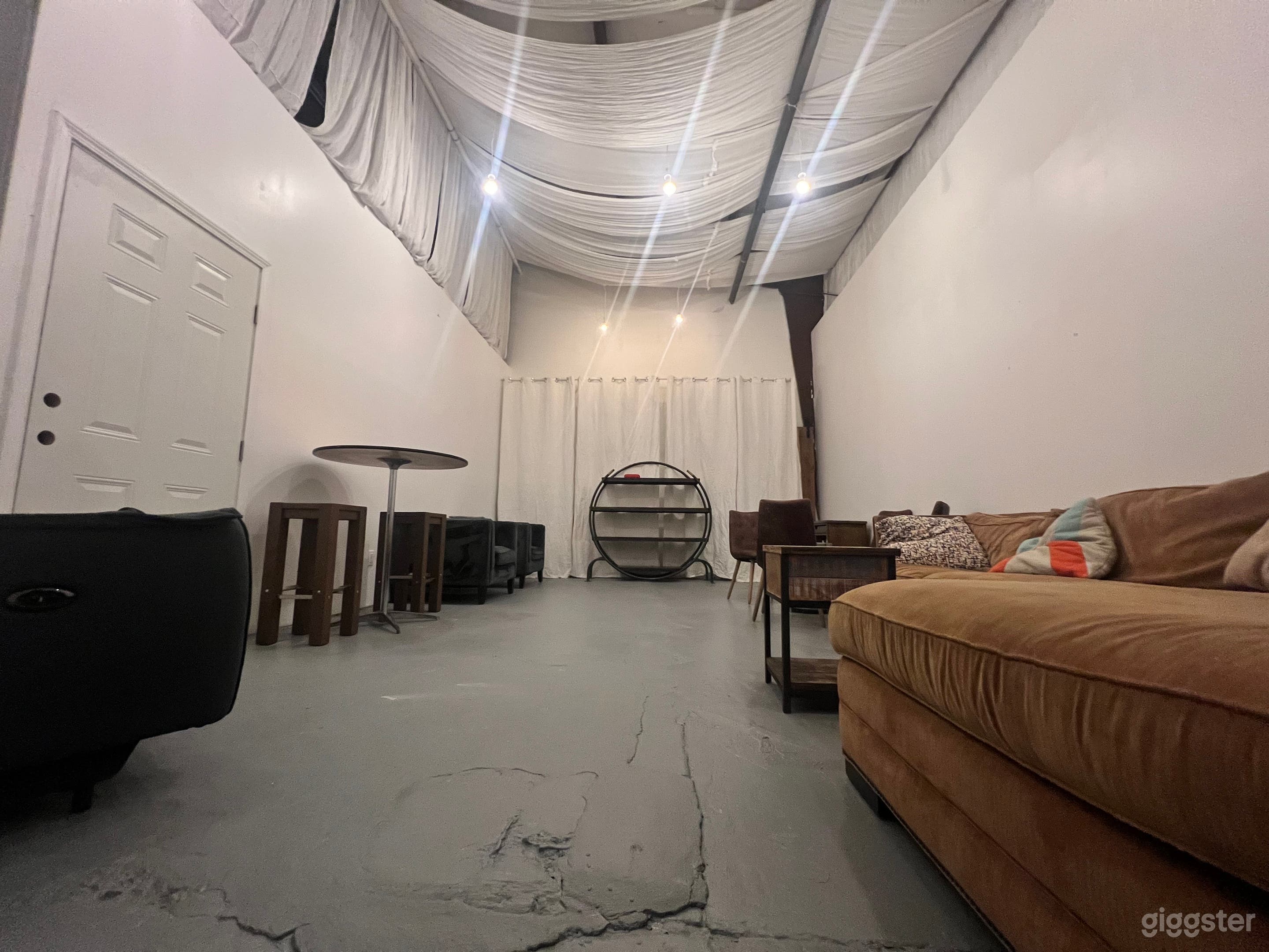 Large versatile gathering space with furniture that can be used or moved ￼