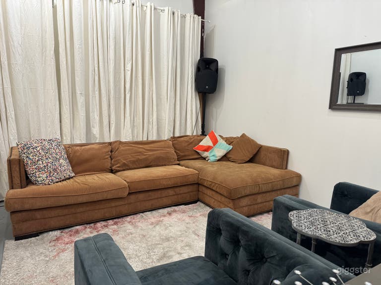  Versatile Industrial Warehouse on SW Beltline! 