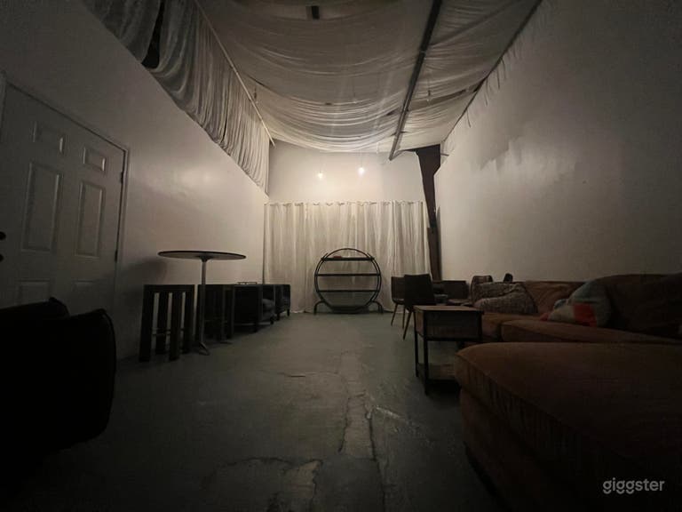  Versatile Industrial Warehouse on SW Beltline! 