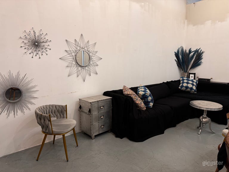  Versatile Industrial Warehouse on SW Beltline! 