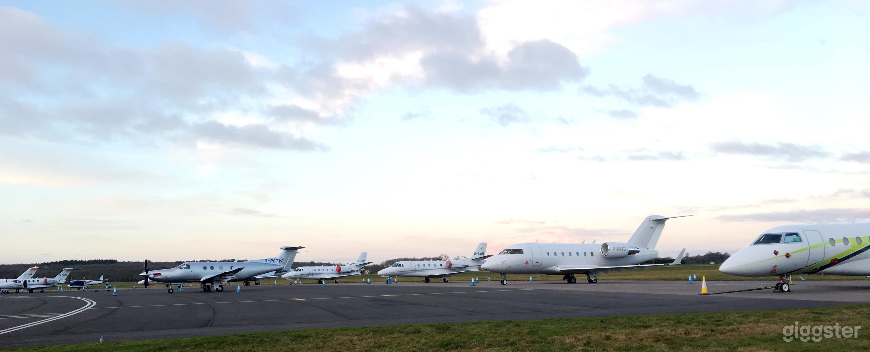 Private Hangar and Airport Space Photo 3