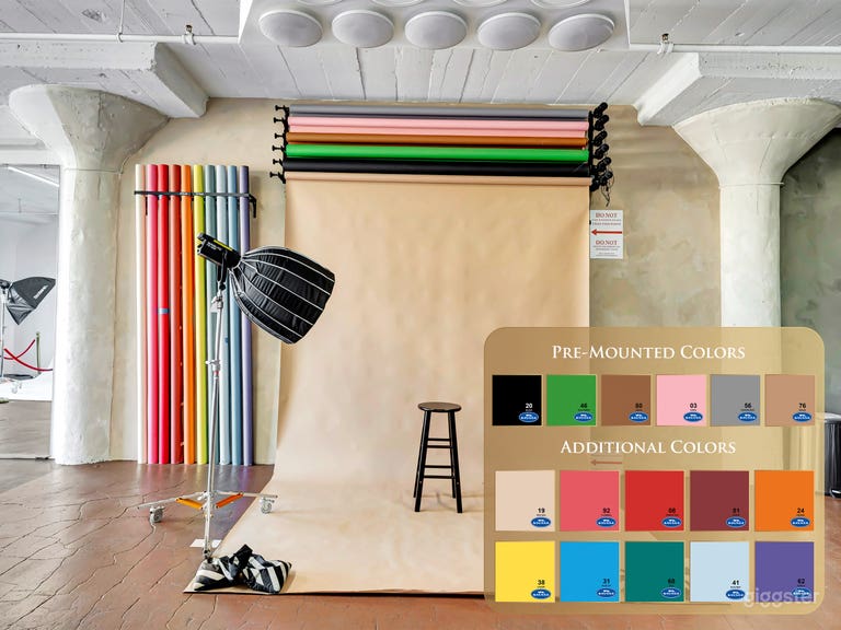  519: Natural Light Cyc Wall Studio + FREE LIGHTING 