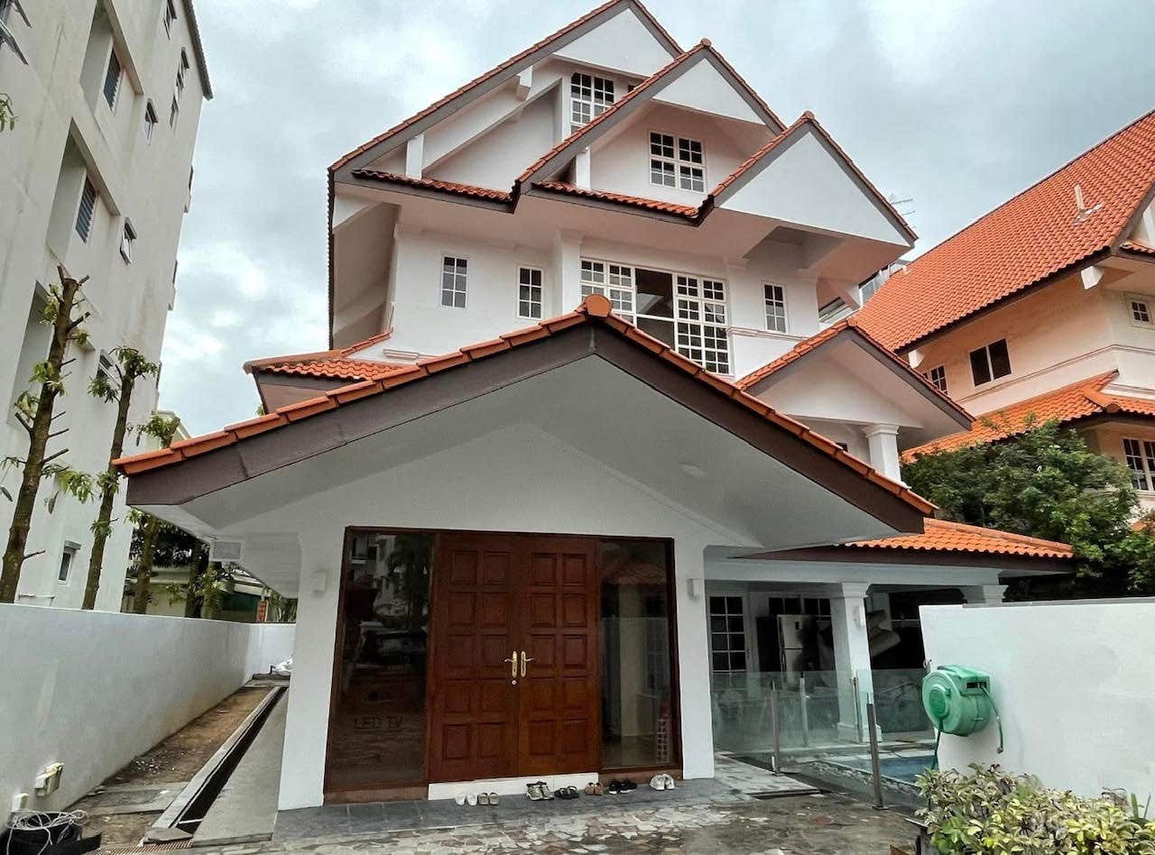 Bungalow with pool Photo 2