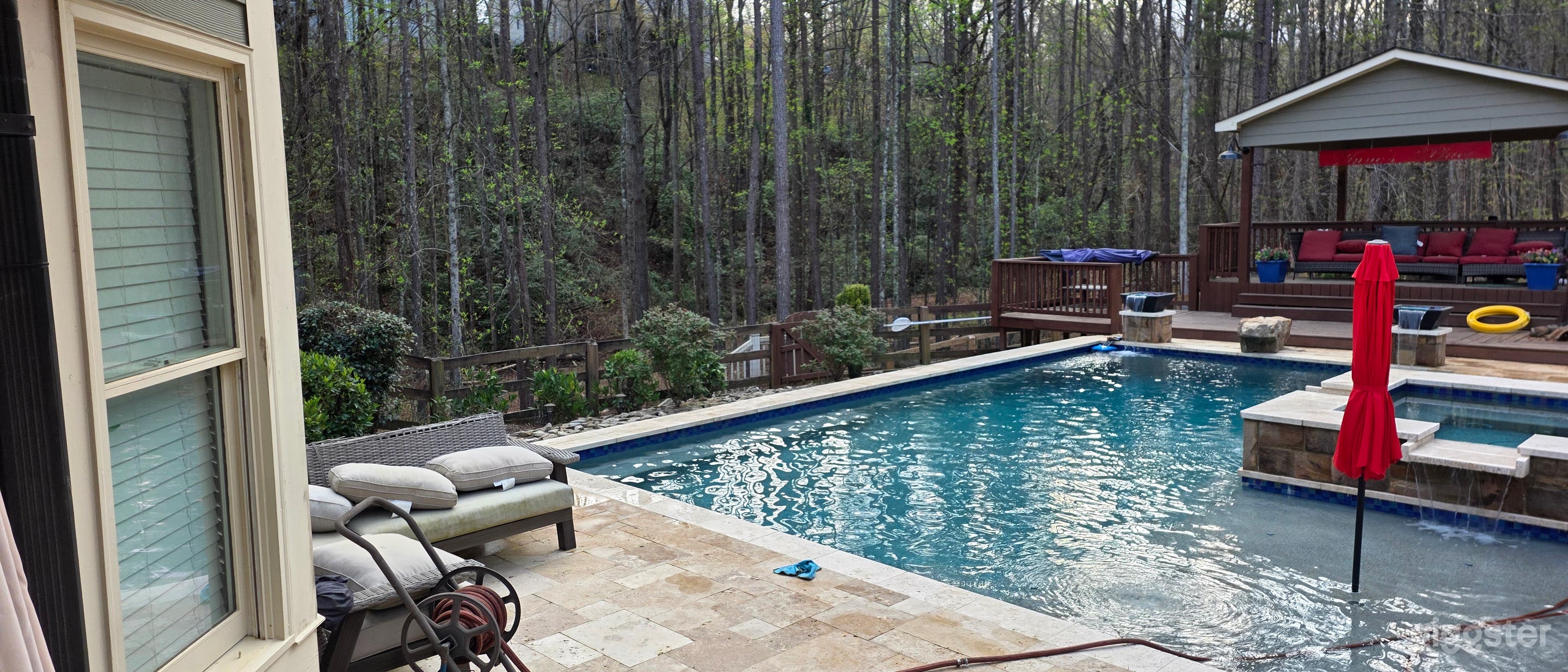 Peacefully resting in the valley. Minutes from downtown Atl. Photo 4