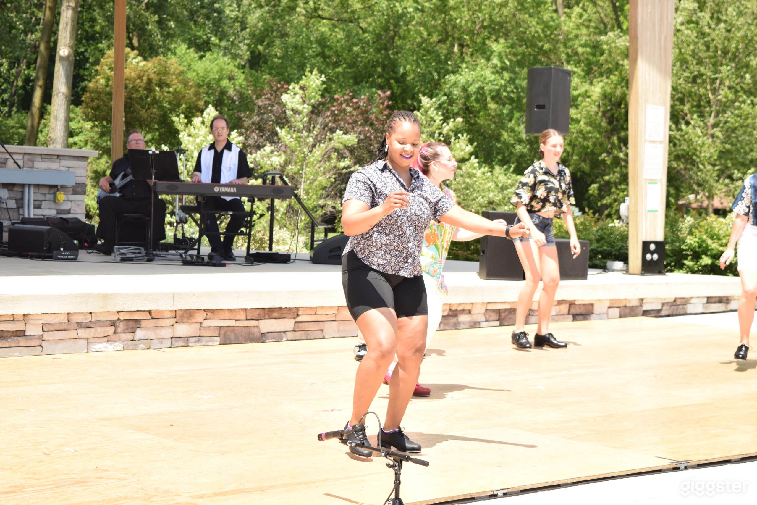 Amazing Dance Studio in Ferndale Photo 3