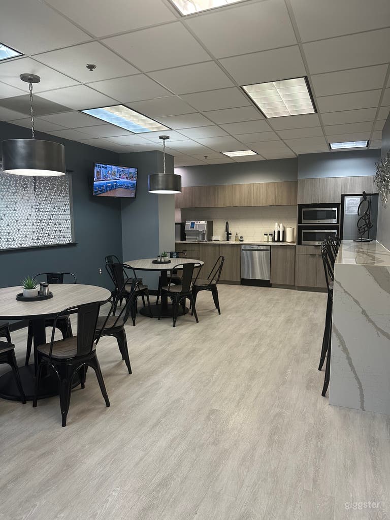  Small Conference Room in Duluth 