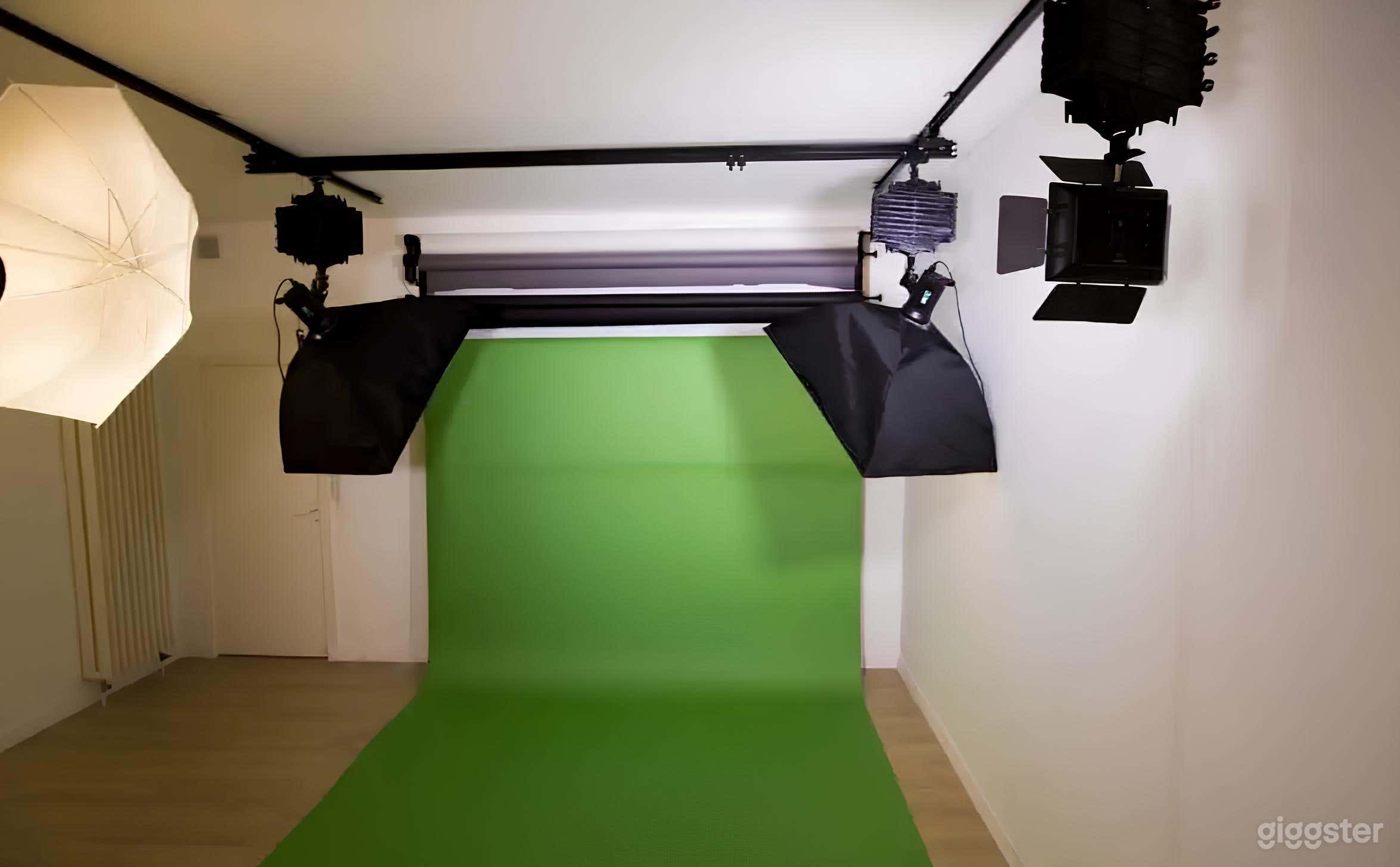 Professional Photo/Video Studio in Paris Photo 4