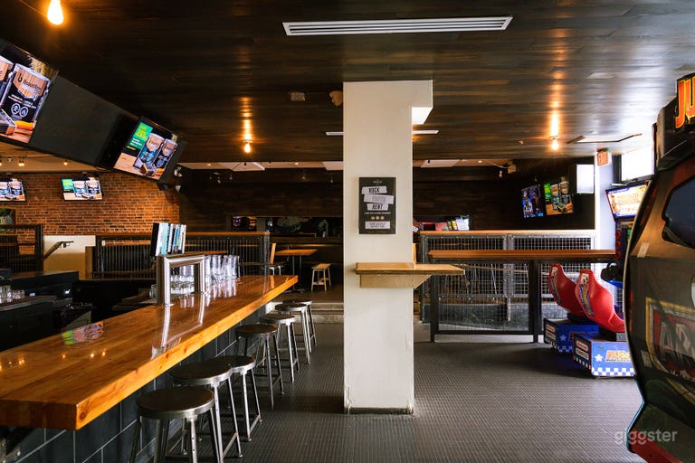  Large, Centrally Located Restaurant 